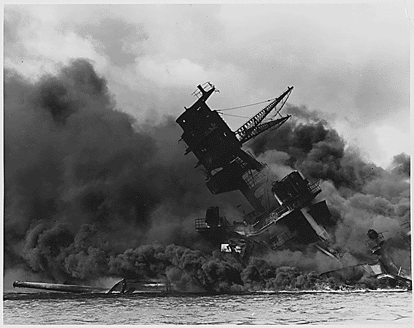 uss-arizona-burning.gif